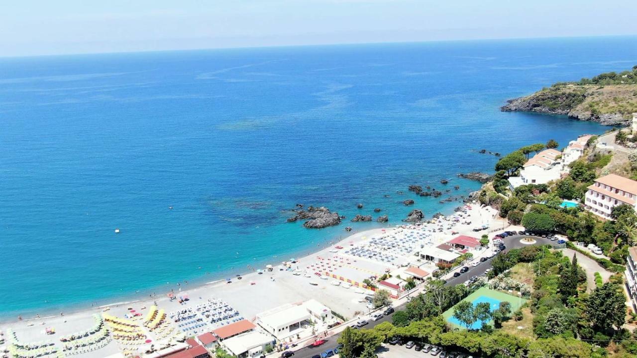 Porta Marina Guest Rooms Scalea Kültér fotó