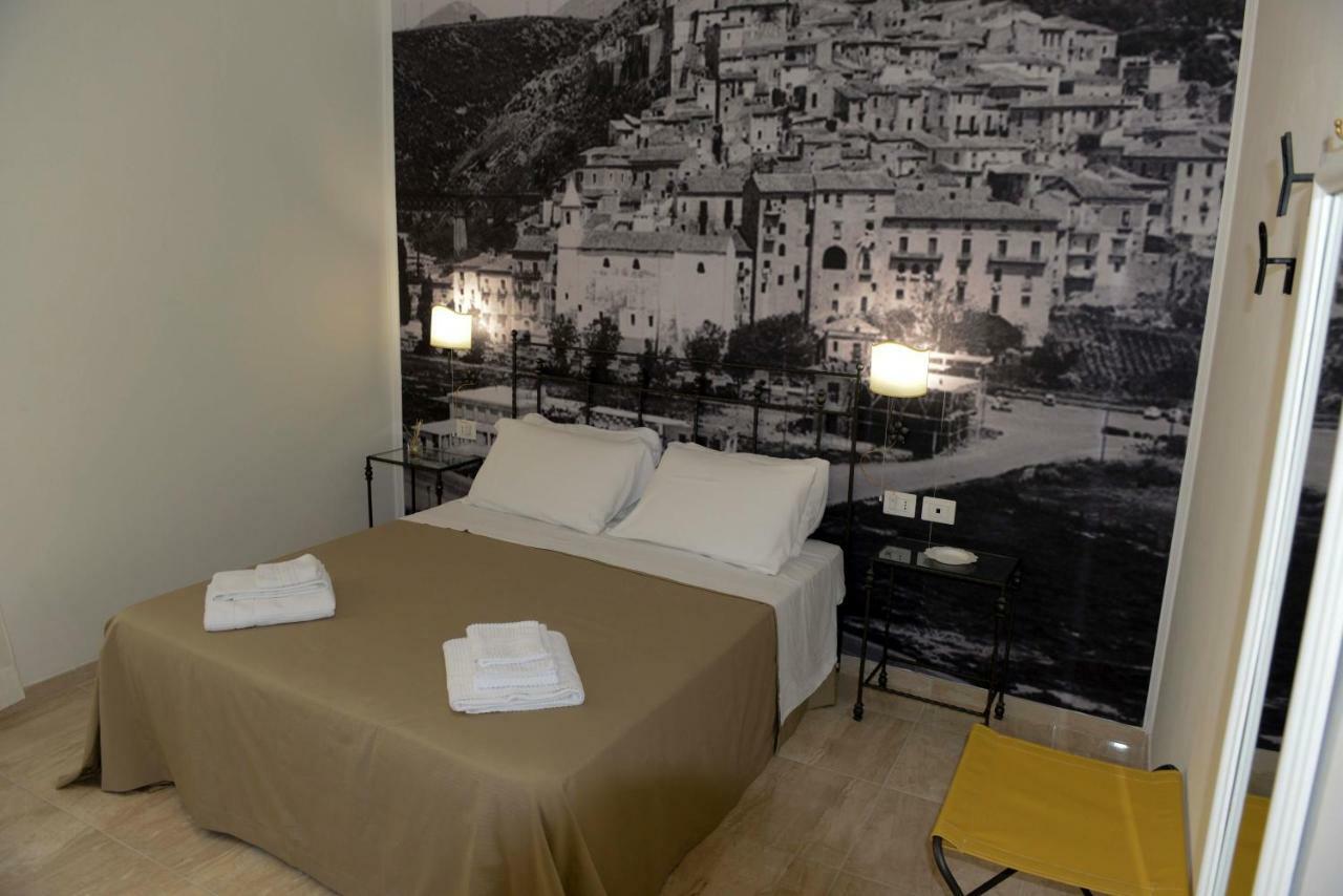 Porta Marina Guest Rooms Scalea Kültér fotó
