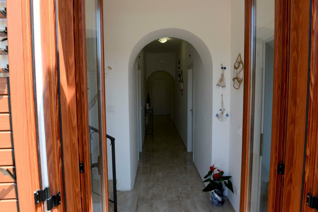 Porta Marina Guest Rooms Scalea Kültér fotó