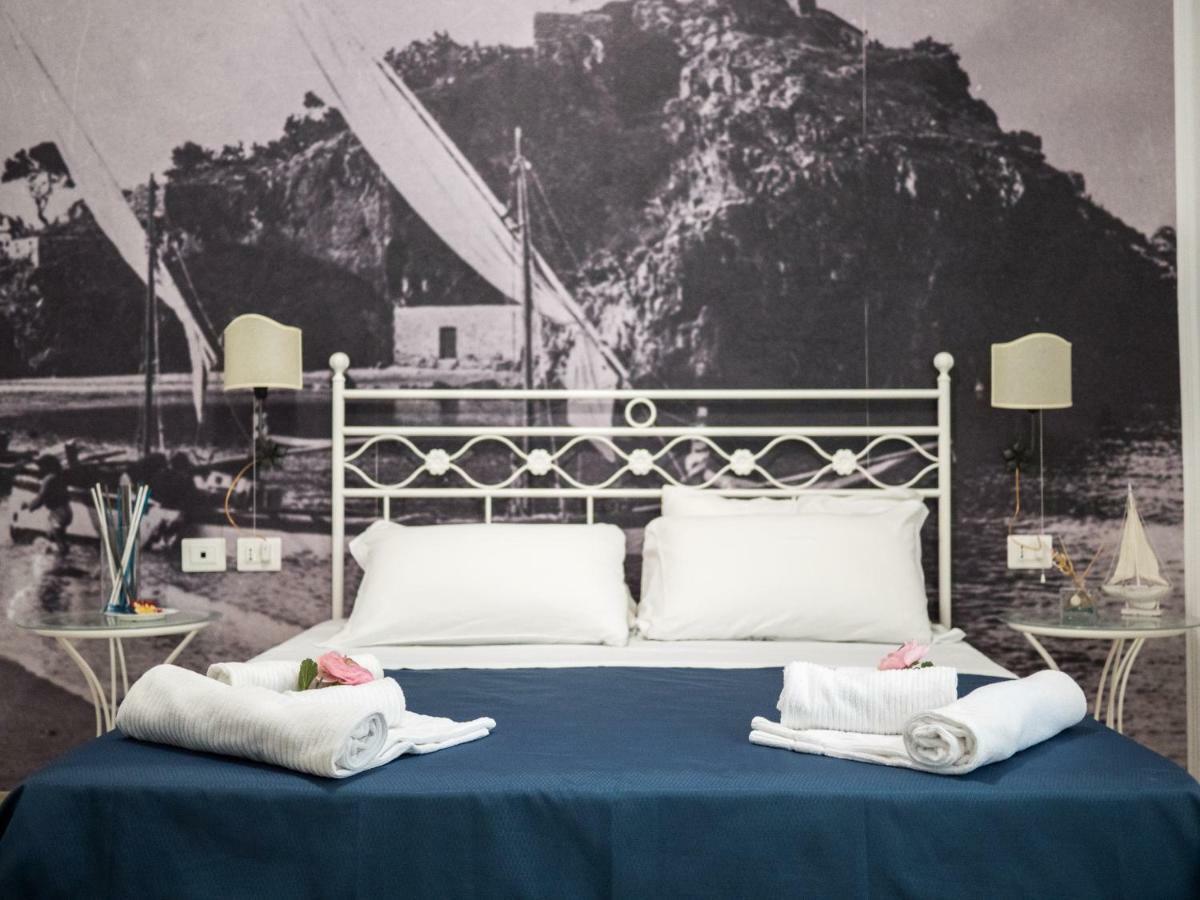 Porta Marina Guest Rooms Scalea Kültér fotó