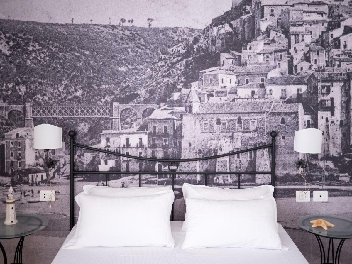 Porta Marina Guest Rooms Scalea Kültér fotó
